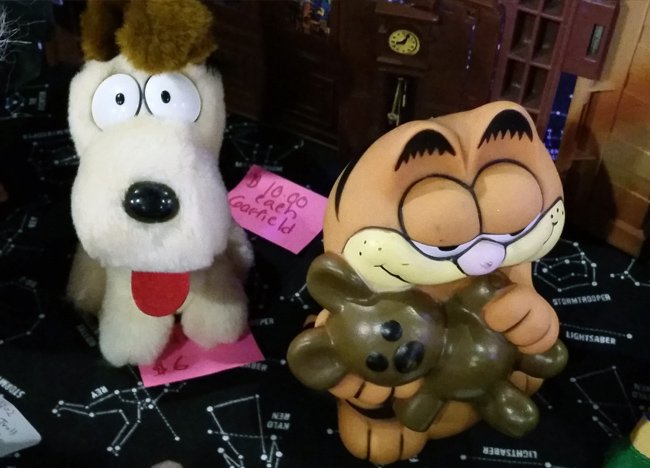 Odie and Garfield toys